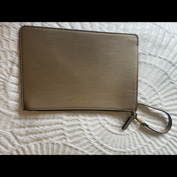 Calvin Klein wristlet - Picture 2 of 5